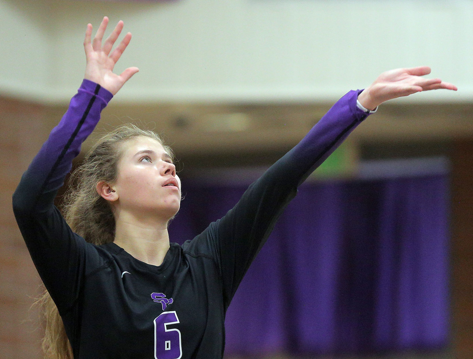 Truckee at Spring Creek Volleyball 91.jpg
